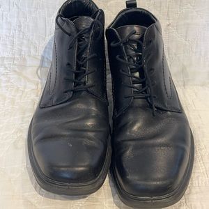 ECCO mens Berlin water proof dress boot, black size 11.5 or EU size 45.